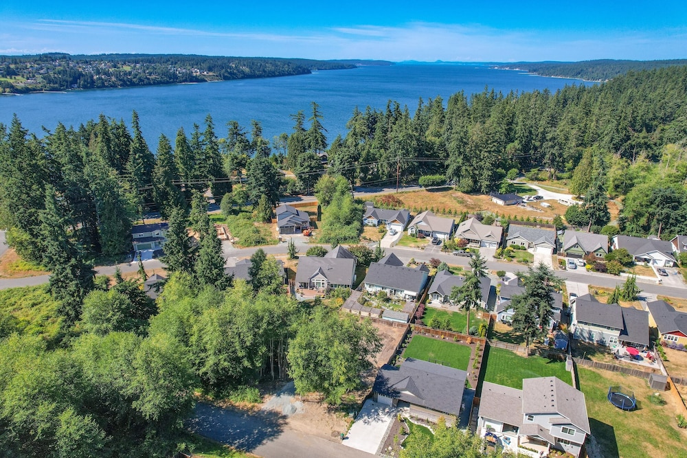Twin Oaks Retreat by Avantstay Mins to Freeland view 4