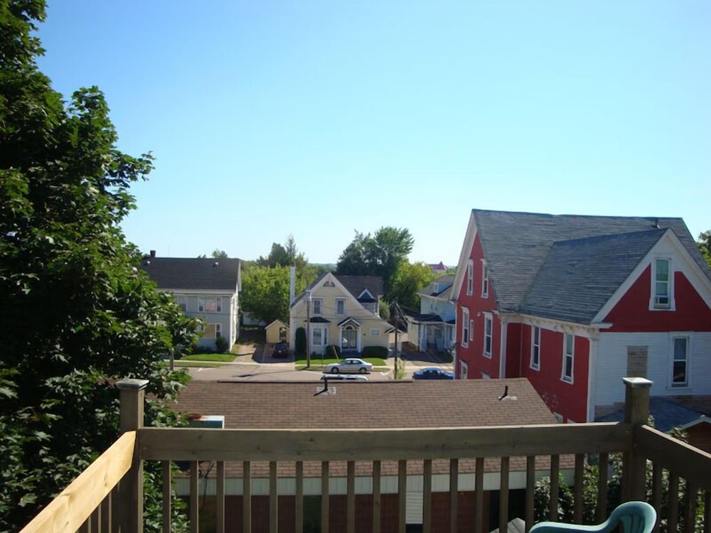 Downtown Bed And Breakfast