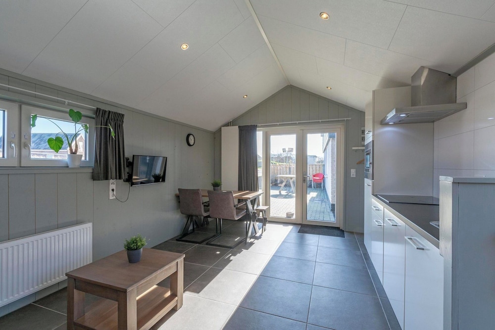 Beach House 't Koepeltje Near Dunes
