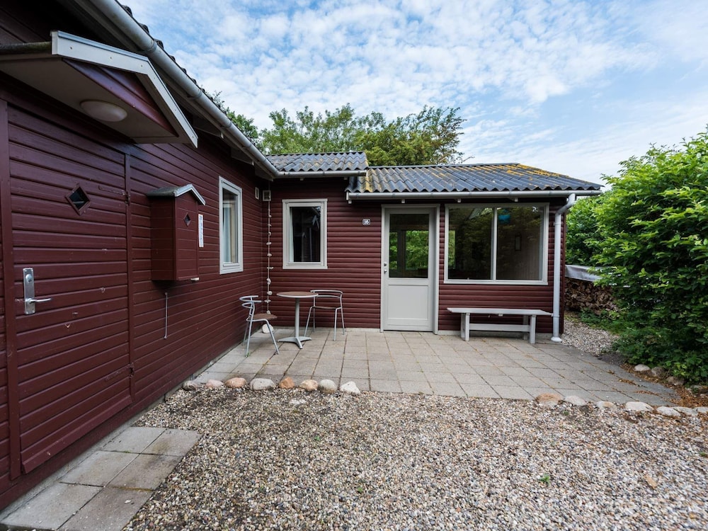 6 Person Holiday Home in Blavand