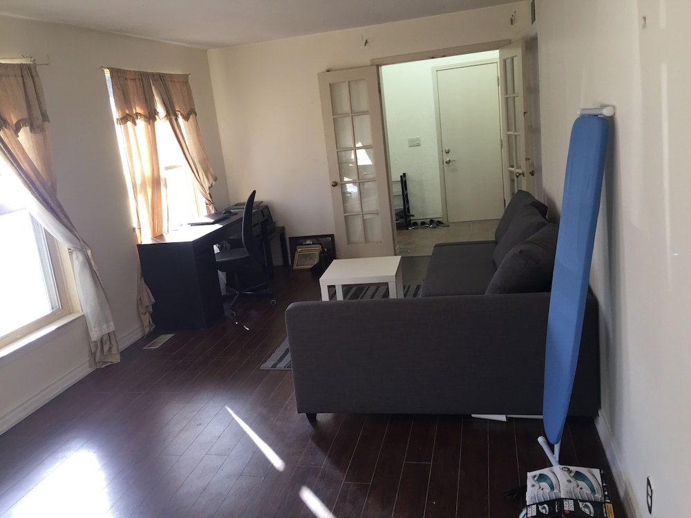 Don Mills Home - Image 2