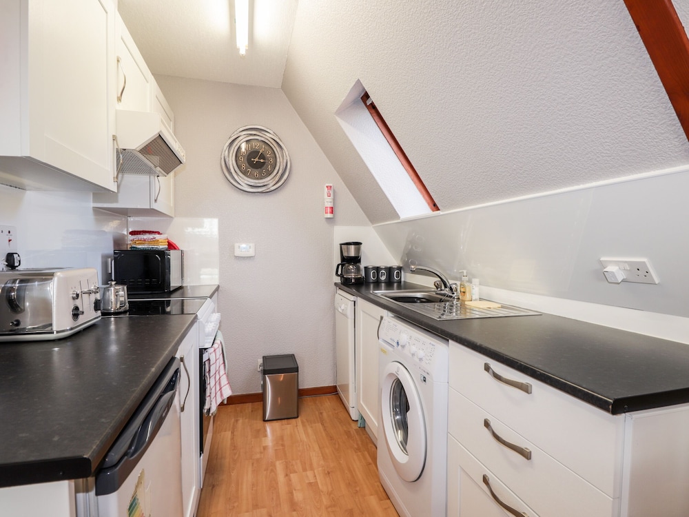 Larchfield Chalet 2