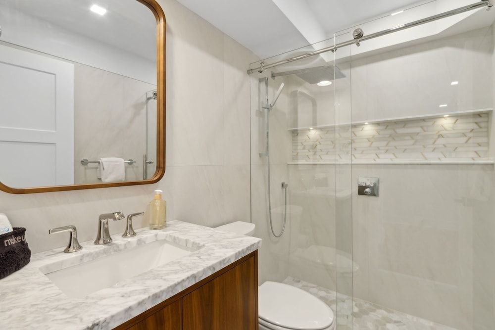 Surf And Racquet Club B149 2 Bedroom Condo