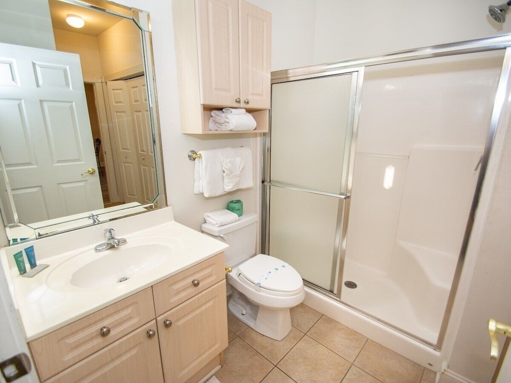 Magnolia Pointe Luster Leaf 4879-103 2 Bedroom Condo