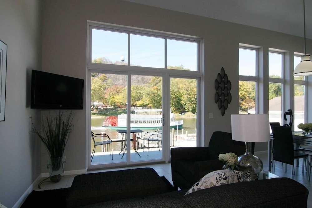 Landings Condos
