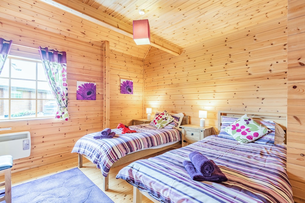 Robin Lodge