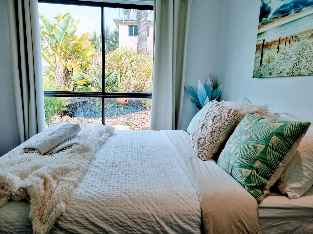 Island Cove Villas