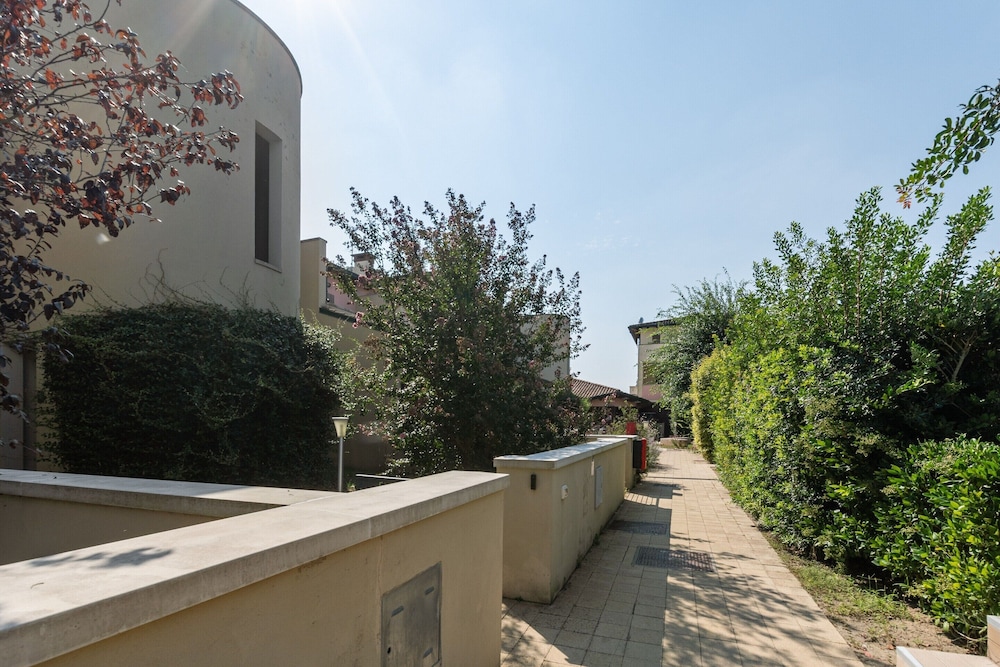 Comfort in Lido Delle Nazioni view 3