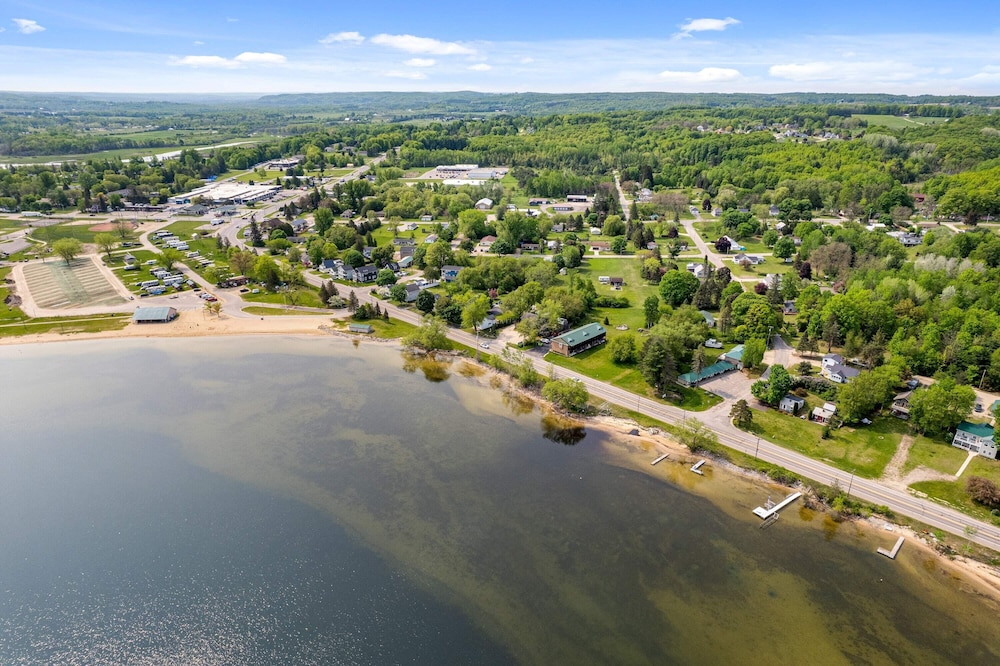 South Arm Retreats