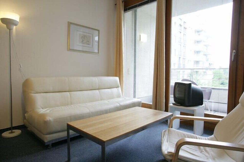 Apartment Engel