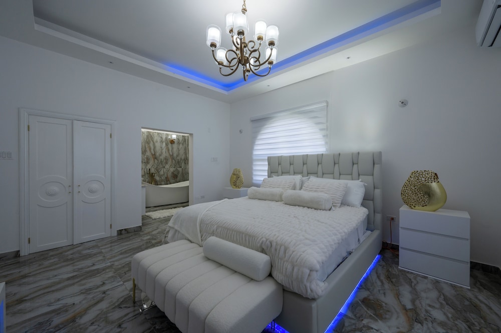 Summer Shades Villa at Legacy Townhouse view 4