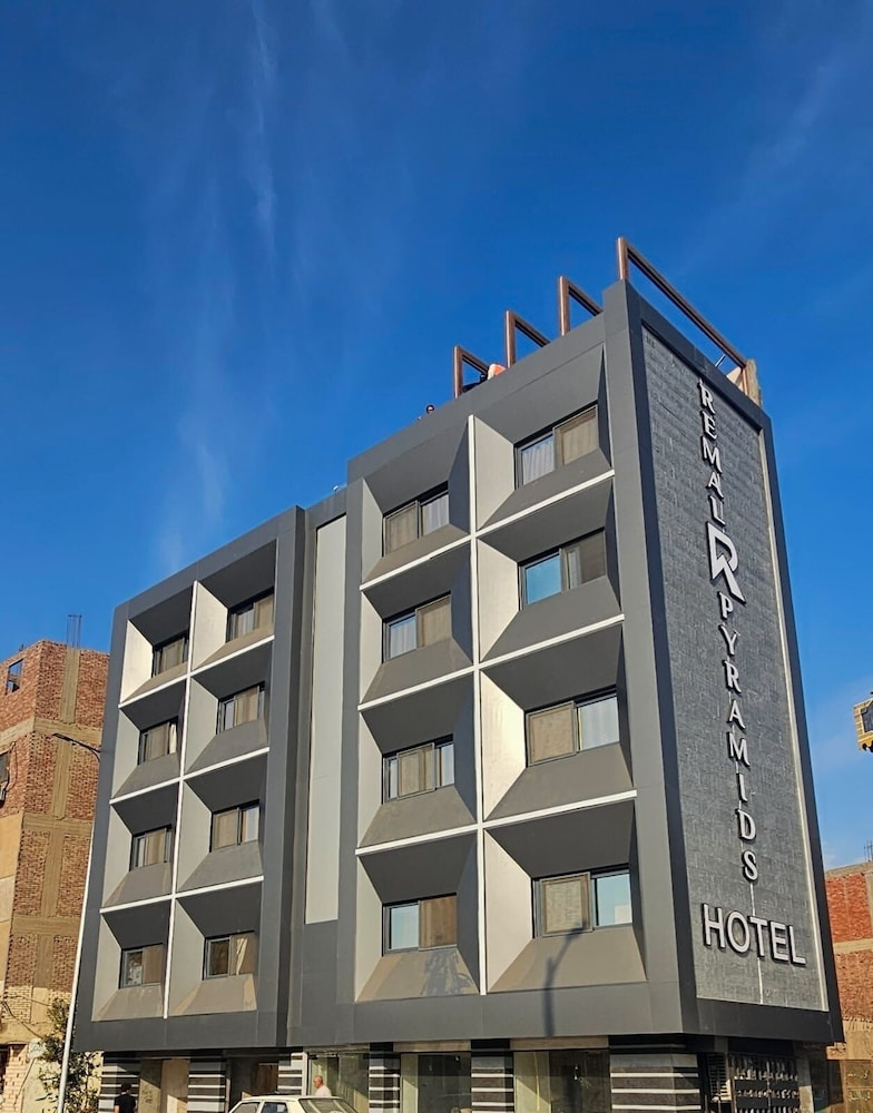 Remal Pyramids Hotel