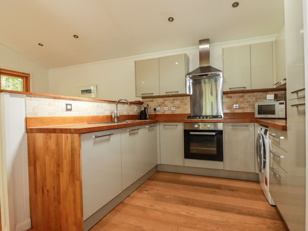 Looe Vacations - 14 Stonerush Valley - Property Image 2