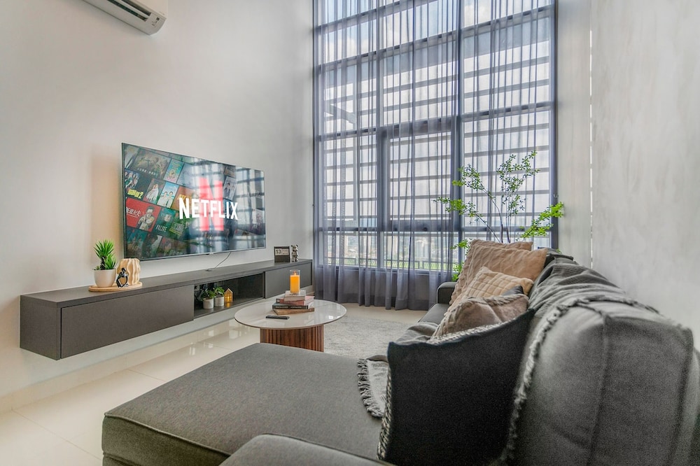 Novo Suites @ Jalan Ampang Skypool