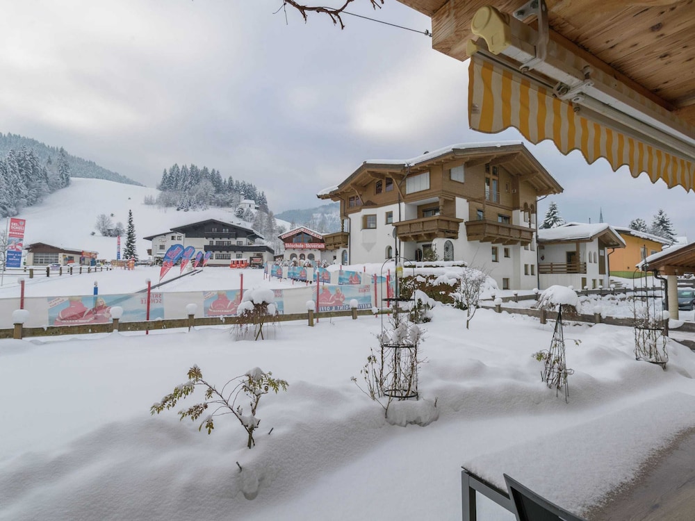 Unique Chalet in the Center of Elmau, Near Ski Lift