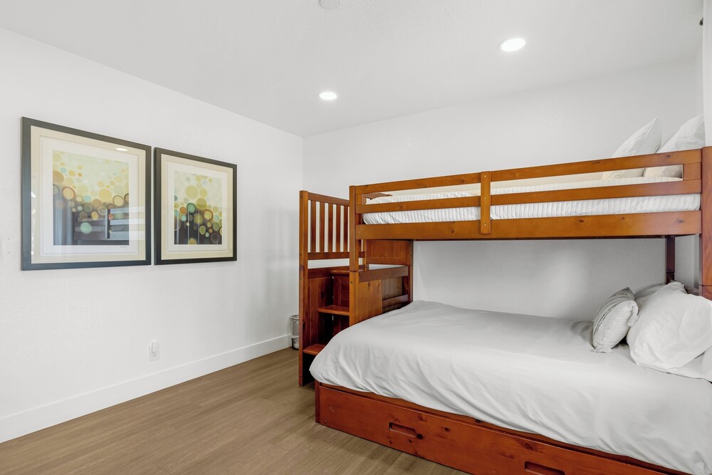 Paso Vista Bella by Avantstay Luxe Group Escape w/ Wine Country Views view 2