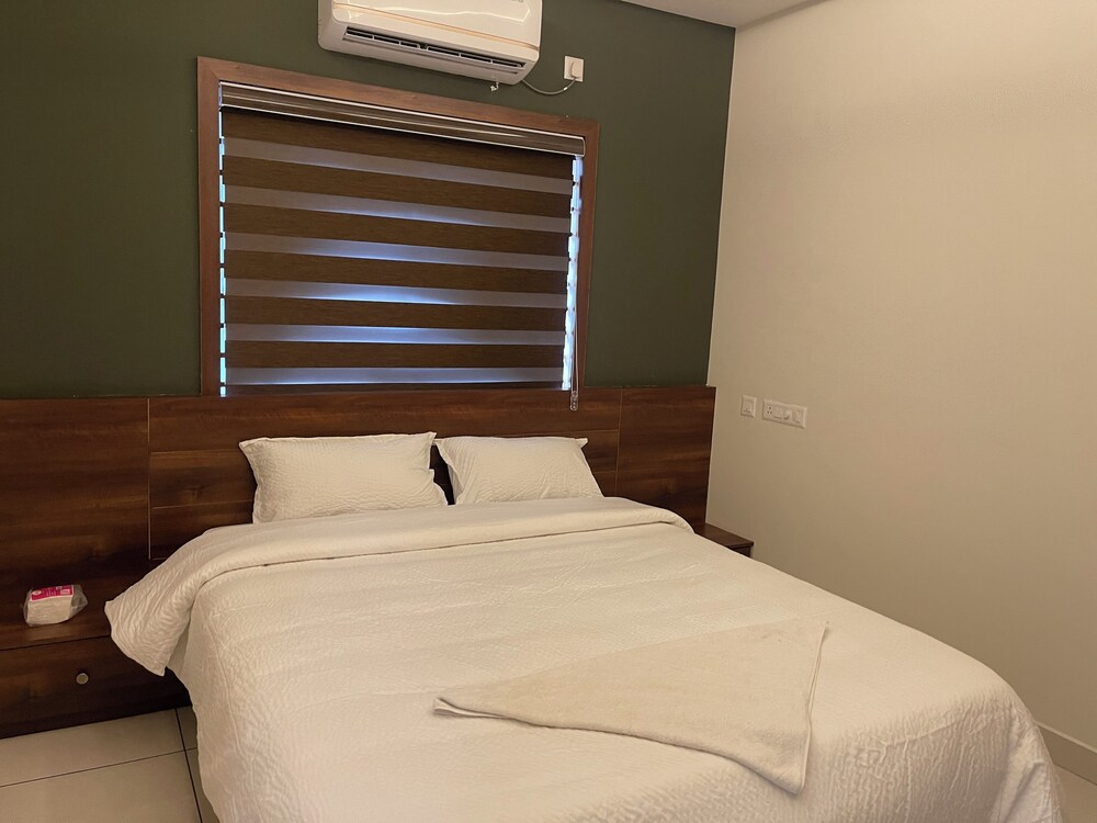 Town Inn Apartments