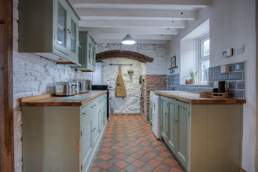 Woodcocks House - 3 Bedroom Holiday Home - Kilgetty