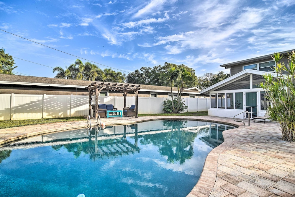 Seminole House < 1 Mile to Indian Rocks Beach!