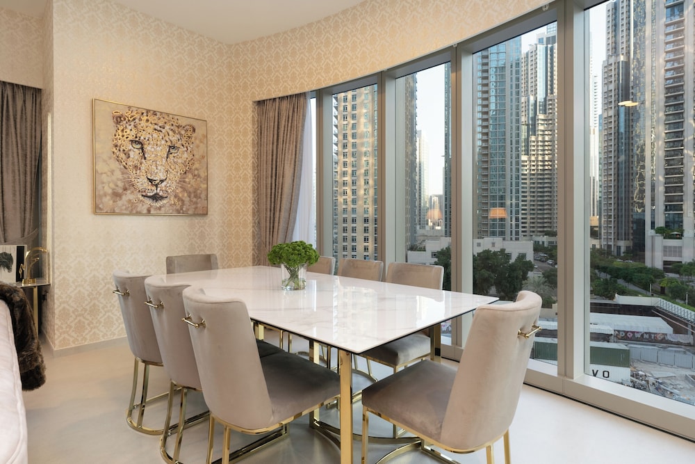 One Lux Stay Grande Signature Residences
