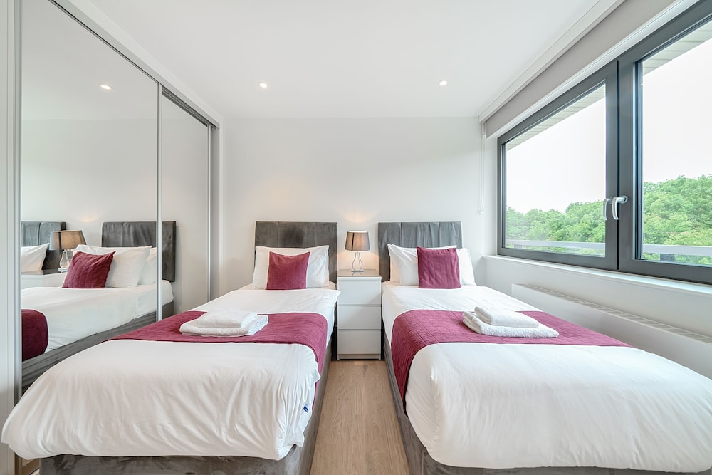Roomspace Apartments - Oasis Way