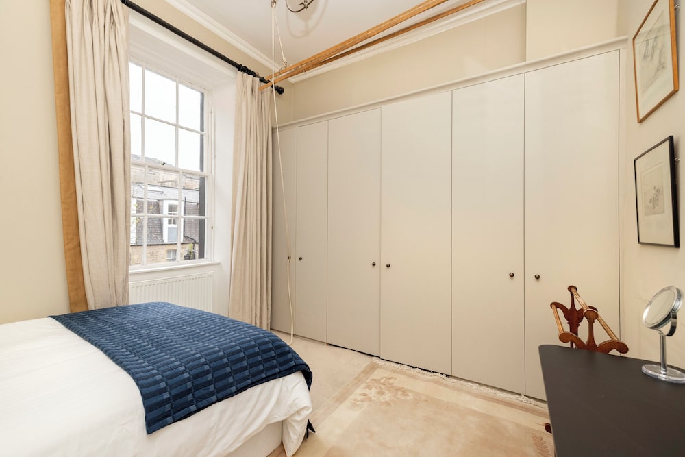 Luxury Family Flat in Edinburgh New Town