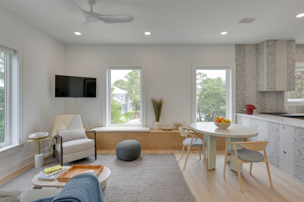 Walk to Gulf: Charming Santa Rosa Beach Duplex!