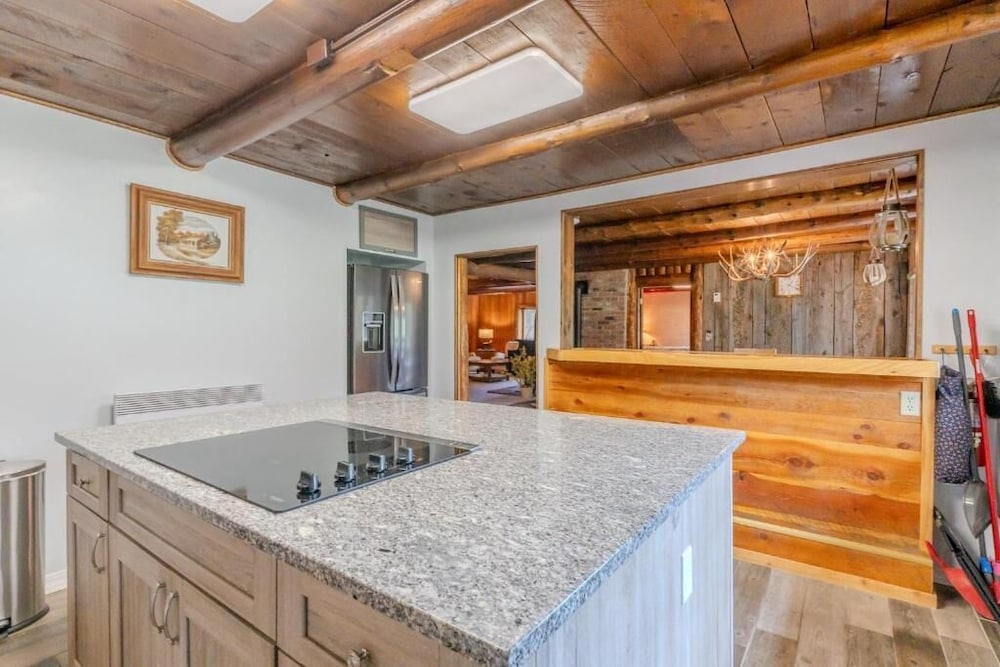 The Moose Bunkhouse