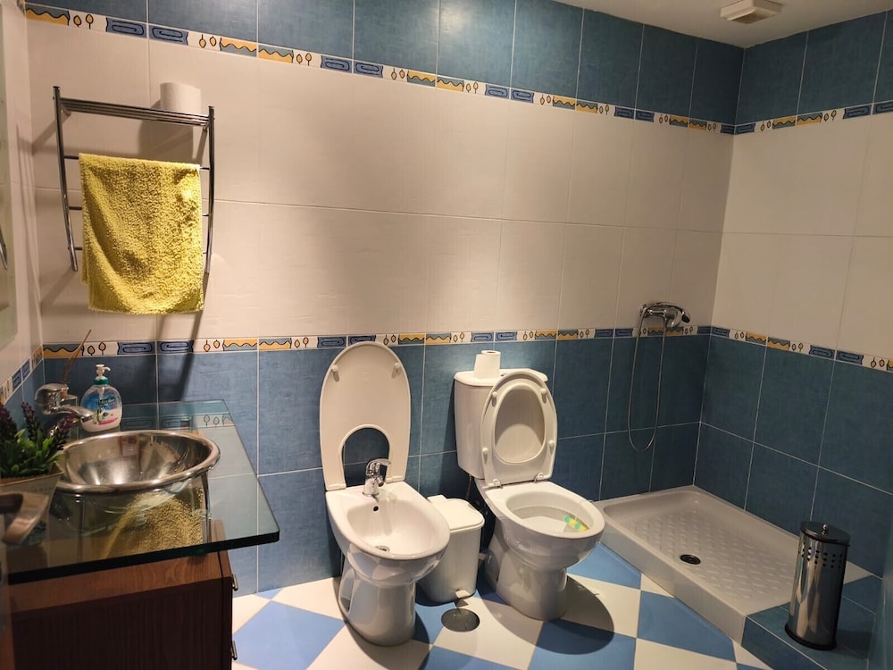 2 Floors Villa Close Ap lia Beach