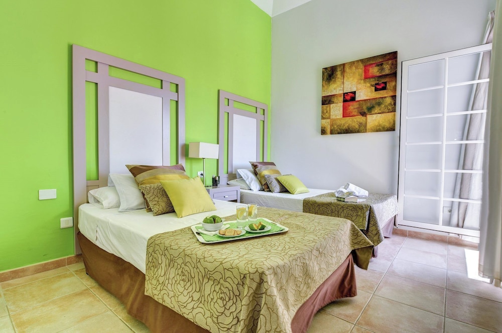 Tropical Oasis Villa in Adeje