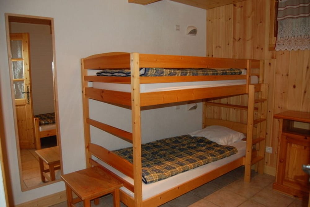 Spacious Holiday Home Near Center of Champagny