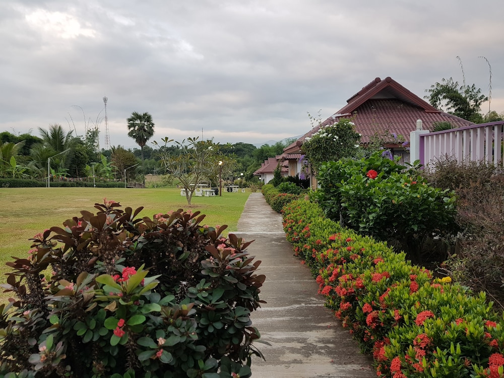 Mae Klang Banyen Hill