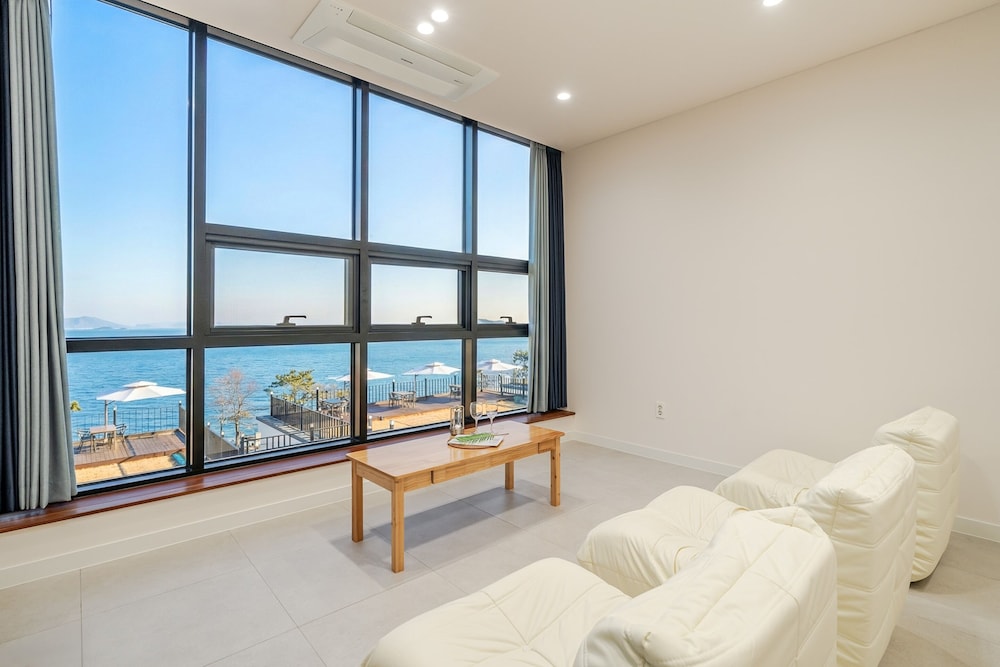 Buan Ocean Village 104 Pool Villa