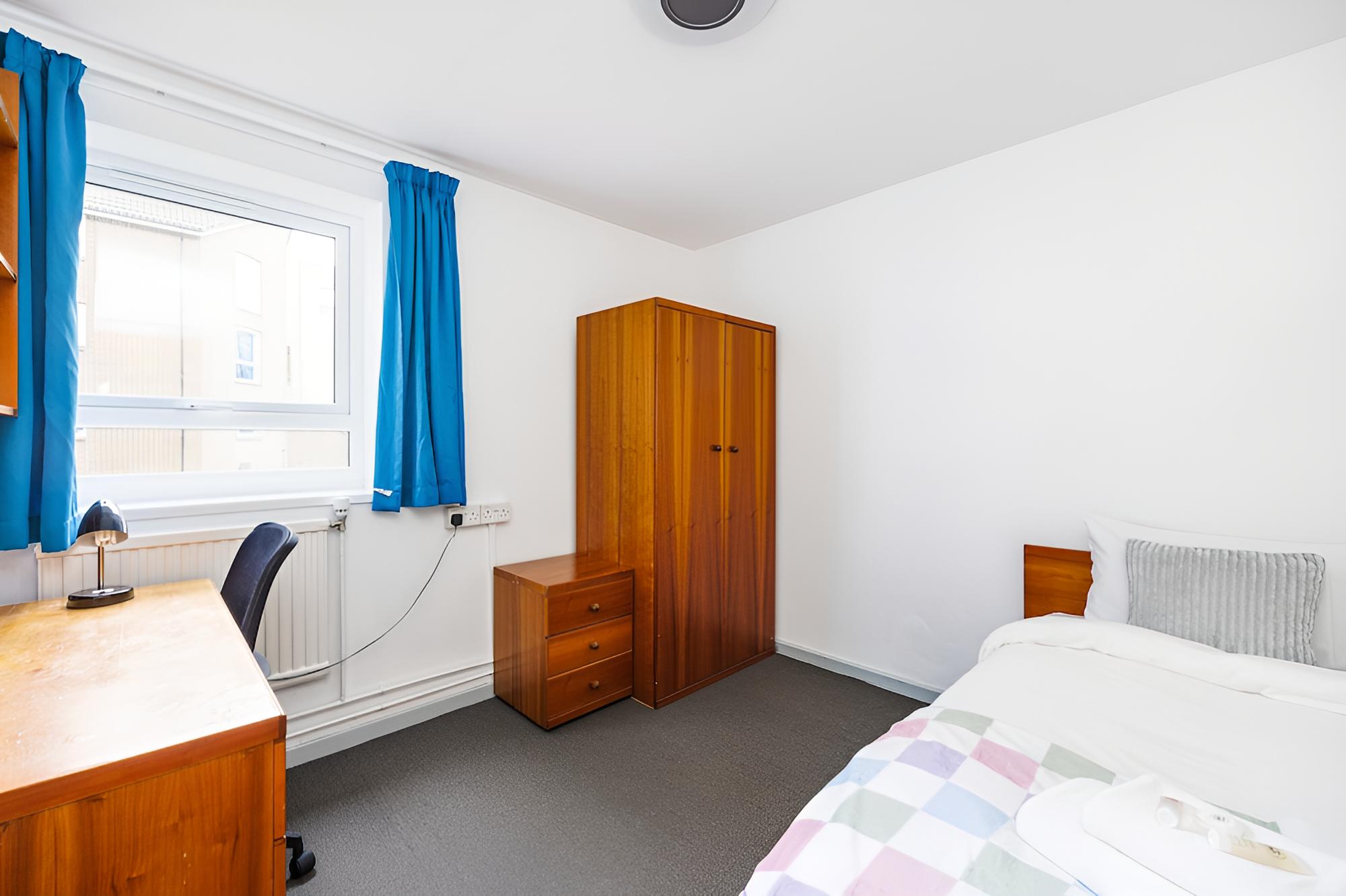 Vibrant Rooms NOTTINGHAM - SK view 2