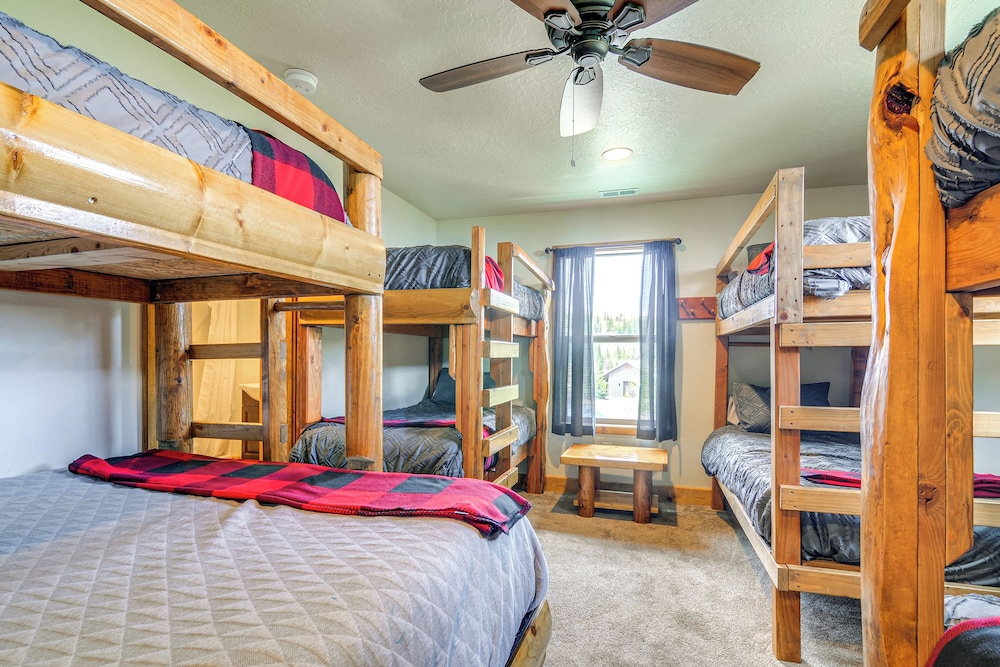 Brian Head Cabin < 1 Mi to Resort: Ski + Mtn Bike