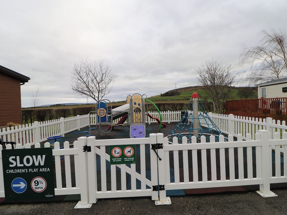 Brocklebank Lodge, 35