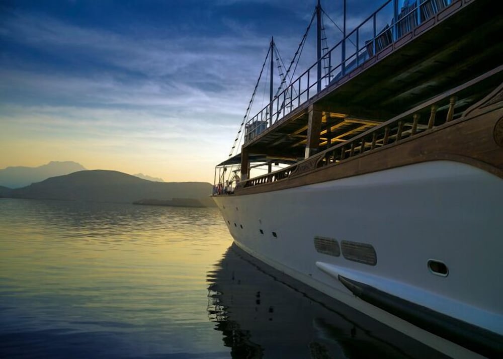 Rubba Luxury Yacht