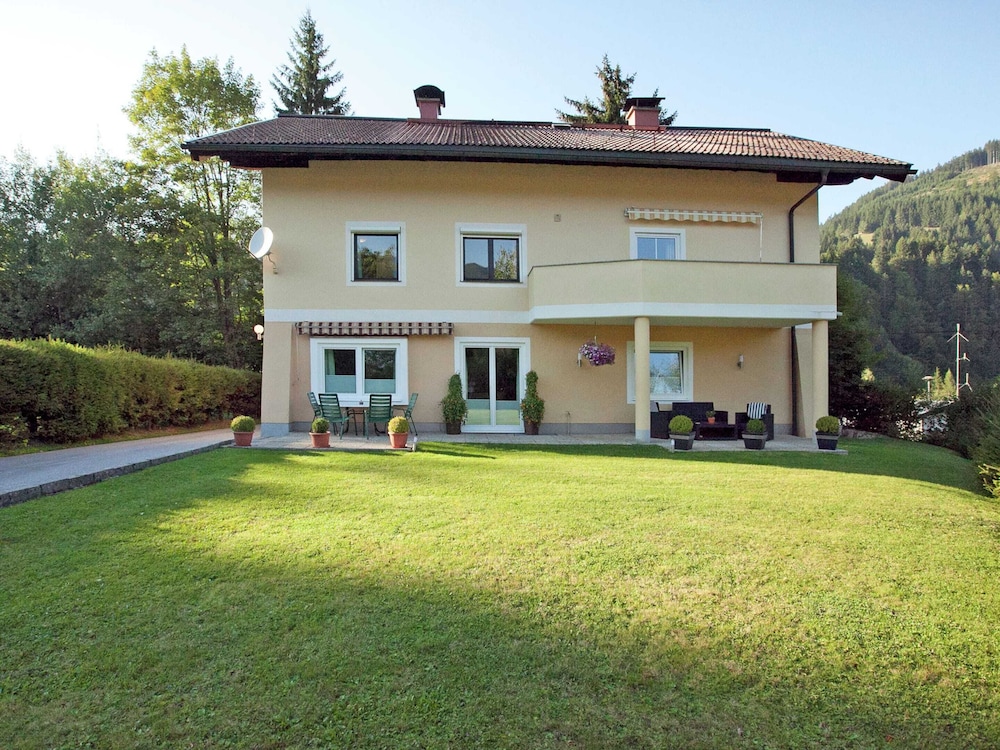 Apartment With Terrace in Salzburg