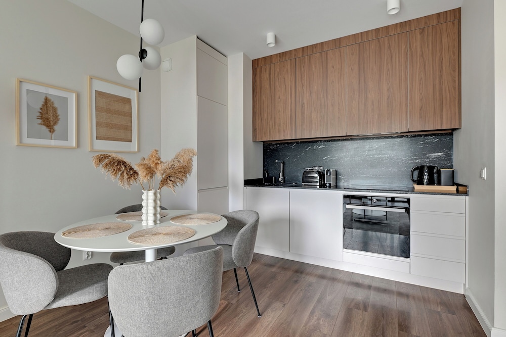 Lion Apartments - Apartments & Studio