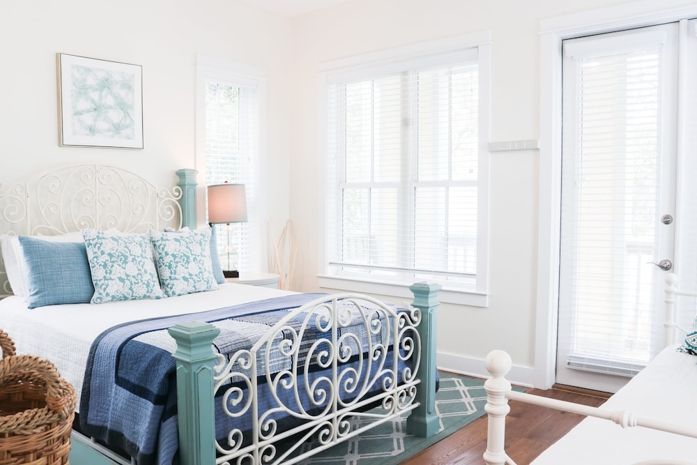 30A Seaclusion by Avantstay Walk to Beach Pool