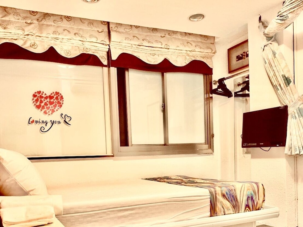 Super Star Hostel