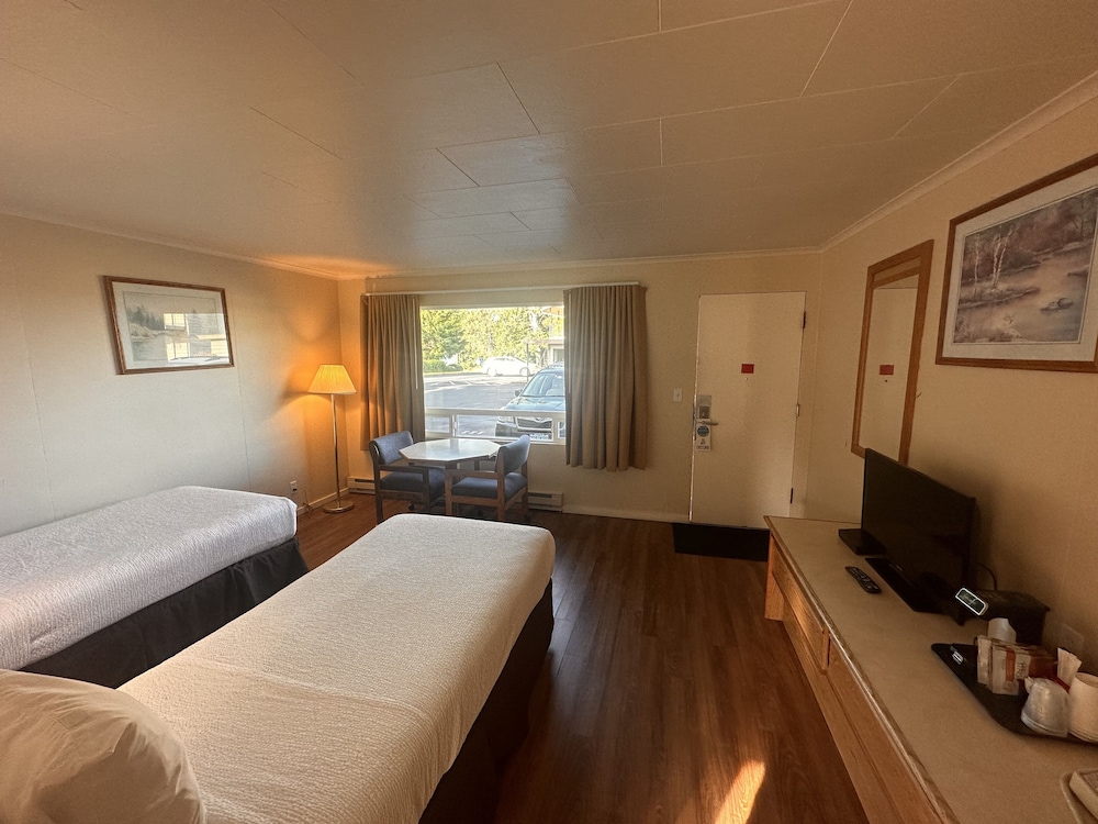 Astoria Crest Motel
