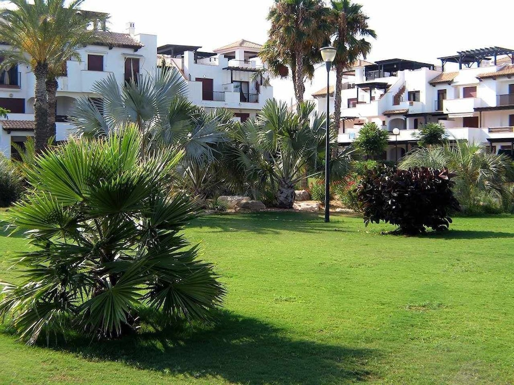 VenAVera E21B - 1 Bedroom/1Bath Beachfront WIFI