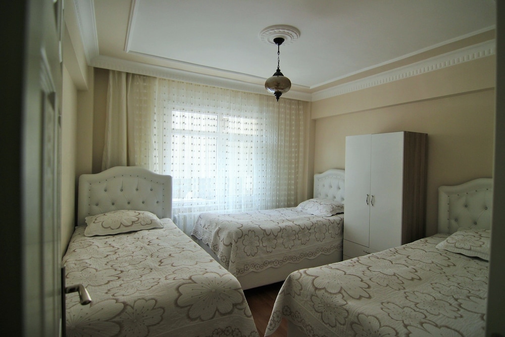 Yılmaz Apart