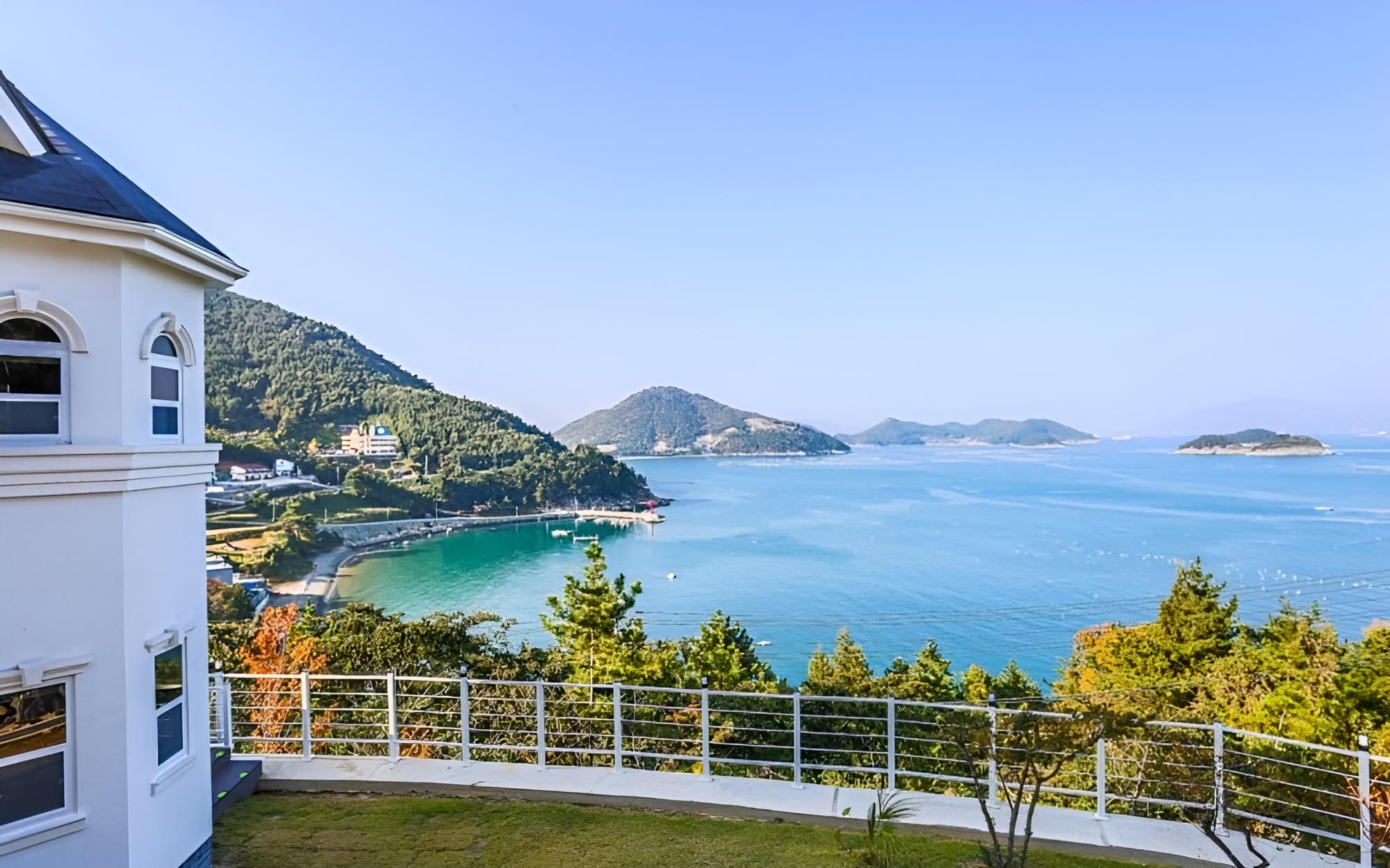 Yeosu L House Pension view 4