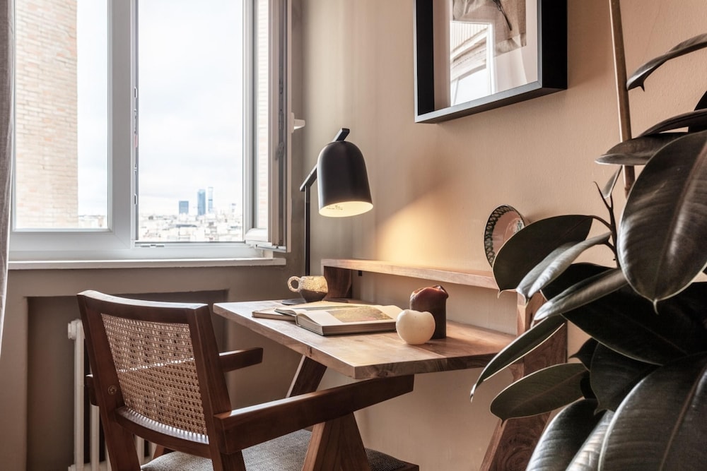 Triana - 1 Bedroom Apartment in Trafalgar