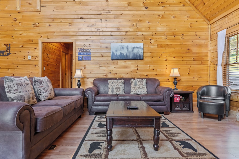 Serene Creek Cabin
