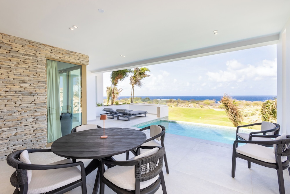 The Cape at Blue Bay Golf & Beach Resort