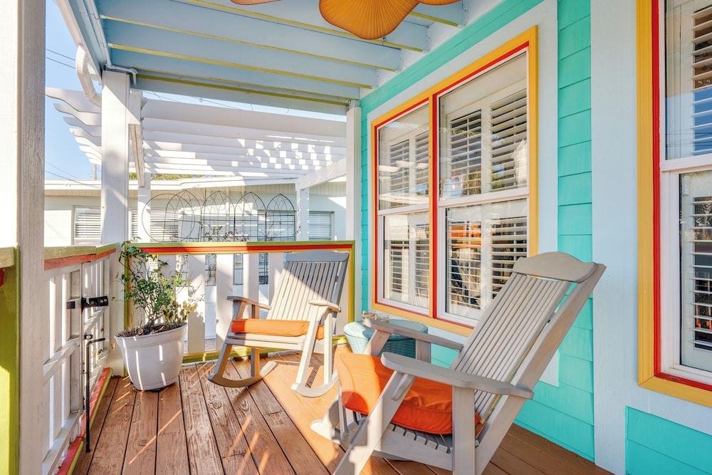 Steps to Ocean! PCB Family Home w/ Outdoor Oasis
