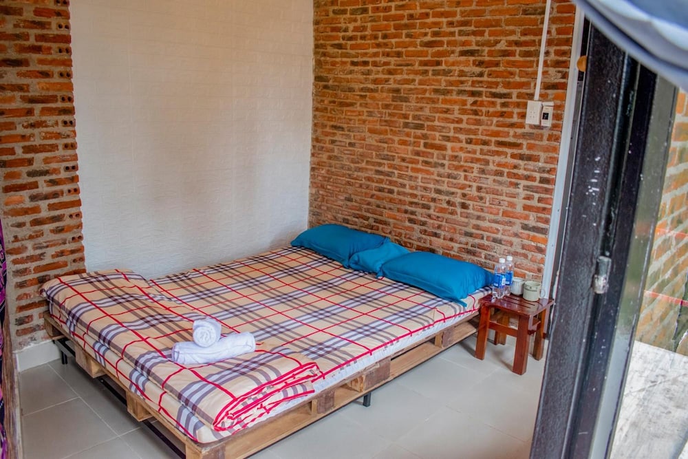 Maple Hostel